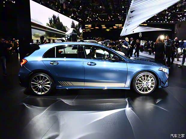 梅赛德斯-AMG 奔驰A级AMG(进口) 2019款 AMG A 35 4MATIC