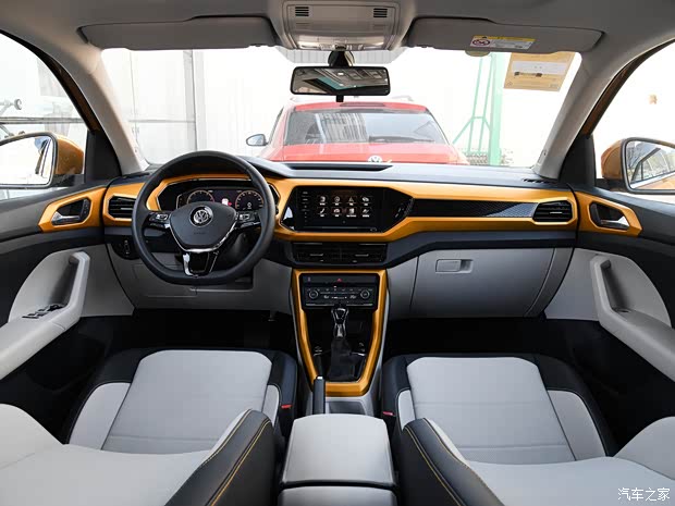 上汽大众 T-Cross 2019款 280TSI DSG豪华版