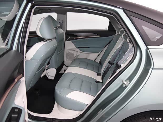 几何汽车 几何G6 2022款 620 旗舰型