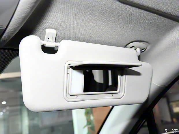 廣汽乘用車(chē) 傳祺GS4 2018款 200T 手動(dòng)兩驅(qū)舒適版