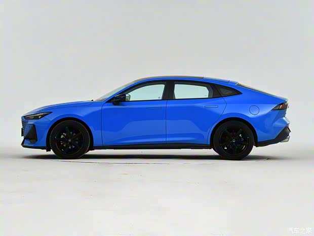 长安汽车 长安UNI-V 2022款 1.5T 智慧领航型 长安汽车 长安UNI-V 2022款 1.5T 智慧领航型