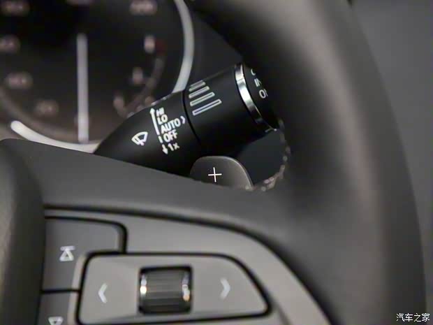 上汽通用凱迪拉克 凱迪拉克XT4 2023款 28T 兩驅(qū)尊貴型