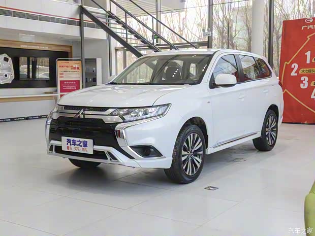 廣汽三菱 歐藍(lán)德 2021款 改款 2.0L 兩驅(qū)暢行版 5座 廣汽三菱 歐藍(lán)德 2021款 改款 2.0L 兩驅(qū)暢行版 5座