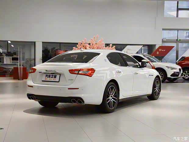 瑪莎拉蒂 Ghibli 2019款 3.0T 350Hp 標(biāo)準(zhǔn)版 國V