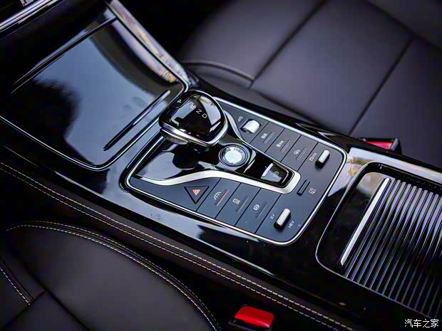 比亞迪 宋MAX新能源 2022款 DM-i 105KM 行政版