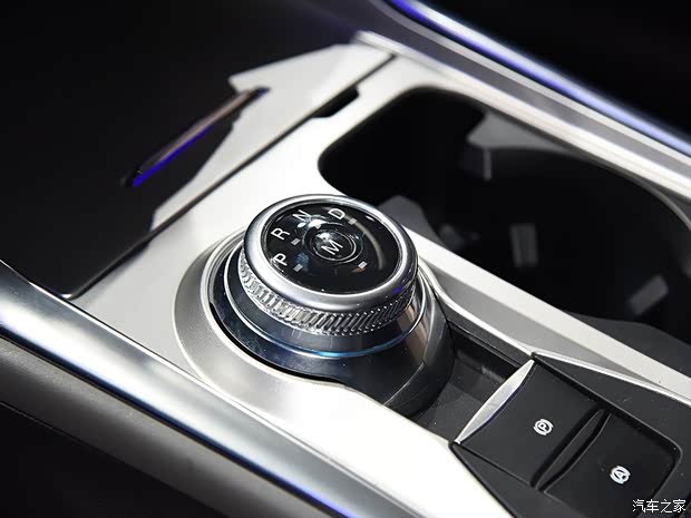 福特(进口) 探险者 2020款 基本型 福特(进口) 探险者 2020款 基本型