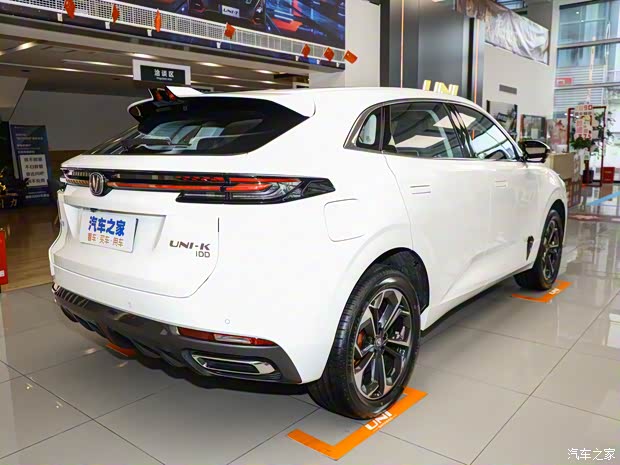 长安汽车 长安UNI-K新能源 2022款 蓝鲸iDD 卓越型