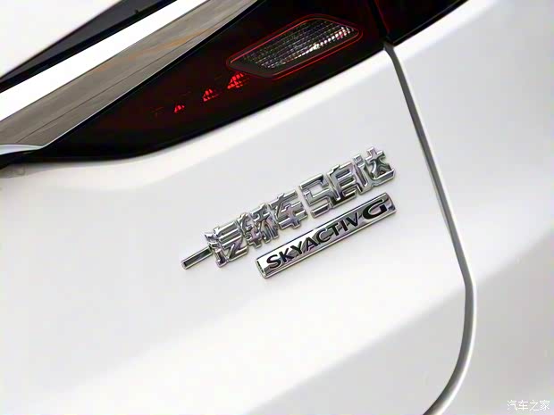 一汽馬自達(dá) 馬自達(dá)CX-4 2021款 2.5L 自動(dòng)四驅(qū)藍(lán)天無畏版