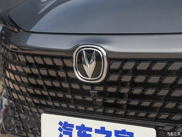 长安汽车 长安UNI-T 2020款 1.5T 豪华型 长安汽车 长安UNI-T 2020款 1.5T 豪华型