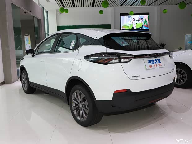 几何汽车 几何M6 2022款 450 豪华型 几何汽车 几何M6 2022款 450 豪华型