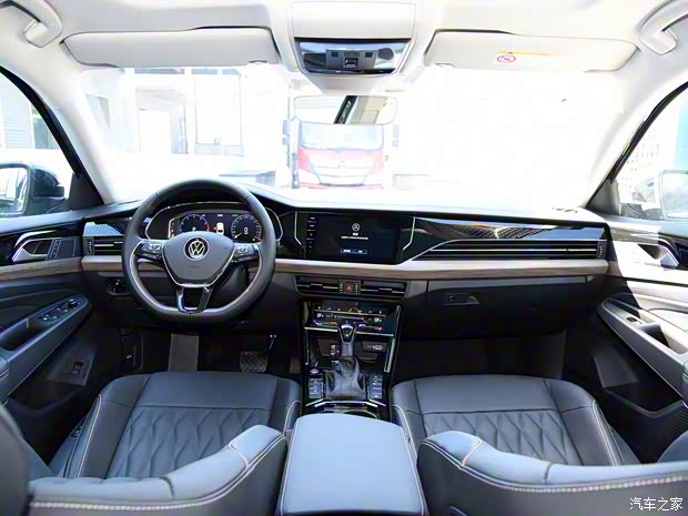 上汽大眾 帕薩特 2020款 改款 380TSI 尊貴版 國VI