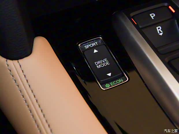 东风本田 本田UR-V 2020款 370TURBO 四驱高配版 东风本田 本田UR-V 2020款 370TURBO 四驱高配版