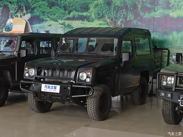 北京汽車制造廠 勇士 2019款 2.4T 三門四驅(qū)短軸汽油版 國VI