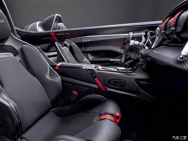 阿斯頓·馬丁 V12 SPEEDSTER 2020款 Limited Edition
