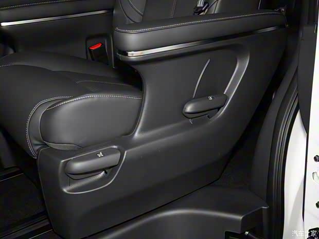 广汽乘用车 传祺M8 2022款 350T 高配版