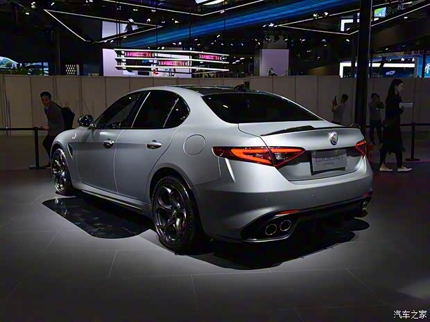 阿尔法·罗密欧 Giulia 2018款 NRing限量版