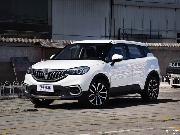 华晨中华 中华V3 2017款 1.5T 手动精英型 华晨中华 中华V3 2017款 1.5T 手动精英型