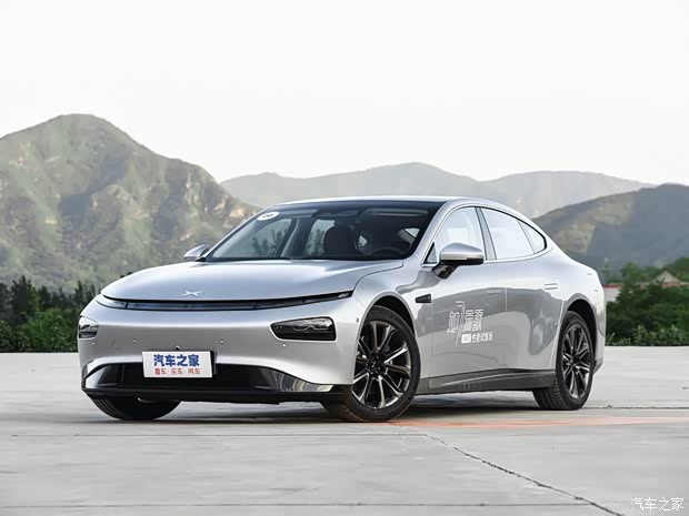 小鹏汽车 小鹏P7 2022款 670E+ 小鹏汽车 小鹏P7 2022款 670E+