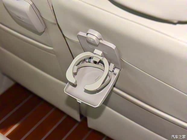 宇通客車 宇通T7 2022款 3.5T汽油定制星宇版35LGTDI