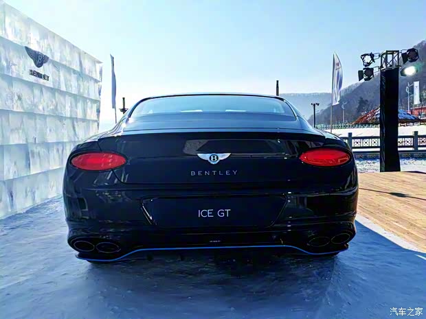 宾利 欧陆 2022款 V8 Ice GT