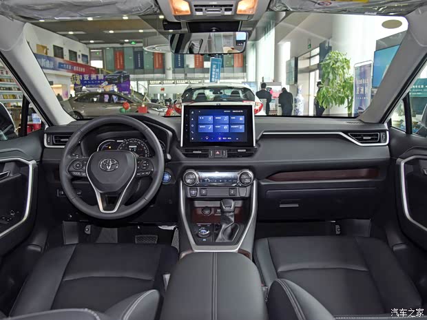 一汽丰田 RAV4荣放 2021款 改款 双擎 2.5L CVT四驱旗舰版 一汽丰田 RAV4荣放 2021款 改款 双擎 2.5L CVT四驱旗舰版