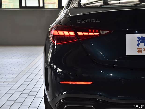 北京奔驰 奔驰C级 2022款 C 260 L 运动皓夜版