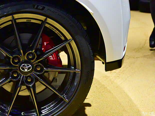 豐田(進(jìn)口) YARiS(海外) 2020款 GR YARiS 日本版