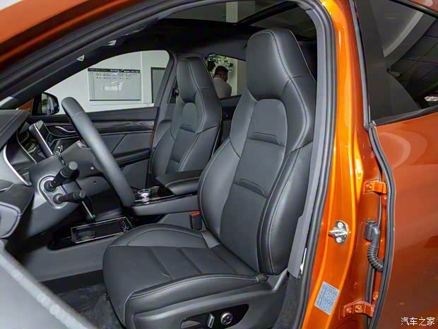 金康SERES 赛力斯5 2020款 四驱增程高性能版 金康SERES 赛力斯5 2020款 四驱增程高性能版