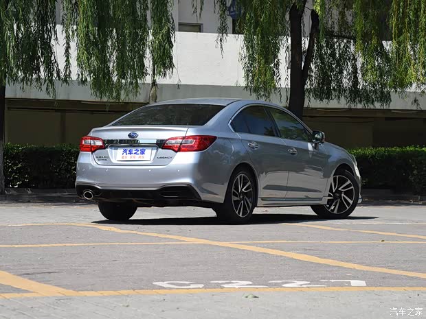 斯巴鲁 力狮 2018款 2.5i 全驱荣耀版 EyeSight
