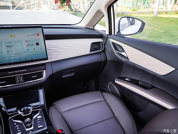 比亞迪 宋MAX新能源 2022款 DM-i 105KM 行政版