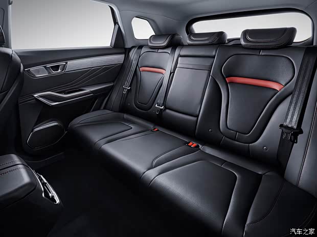 一汽奔腾 奔腾T99 2020款 S 20TD 自动旗舰型