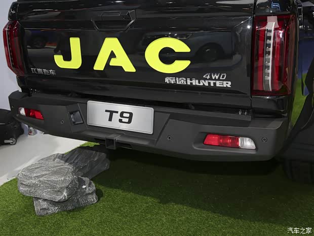 江淮汽车 悍途 2022款 2.0T绿魔版手动柴油四驱旗舰型标双HFC4DB2-2E