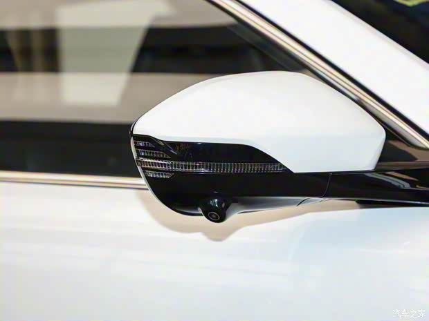 长安汽车 长安UNI-K新能源 2022款 蓝鲸iDD 卓越型