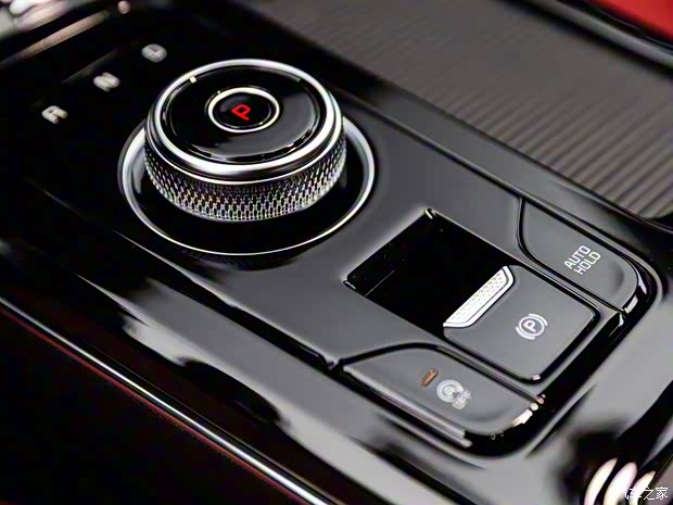 东风悦达起亚 K5凯酷 2020款 2.0T 自动基本型 东风悦达起亚 K5凯酷 2020款 2.0T 自动基本型