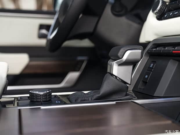 丰田(进口) 红杉 2023款 Capstone 丰田(进口) 红杉 2023款 Capstone