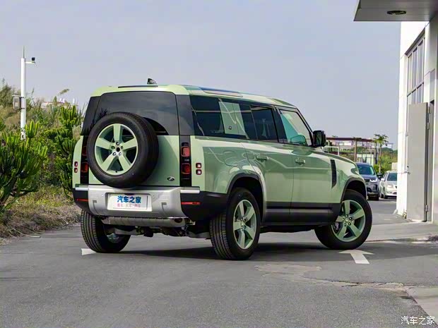 路虎(进口) 路虎卫士 2023款 110 75th Limited Edition 路虎(进口) 路虎卫士 2023款 110 75th Limited Edition