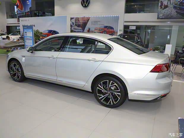 一汽-大众 迈腾 2021款 330TSI DSG 30周年纪念版