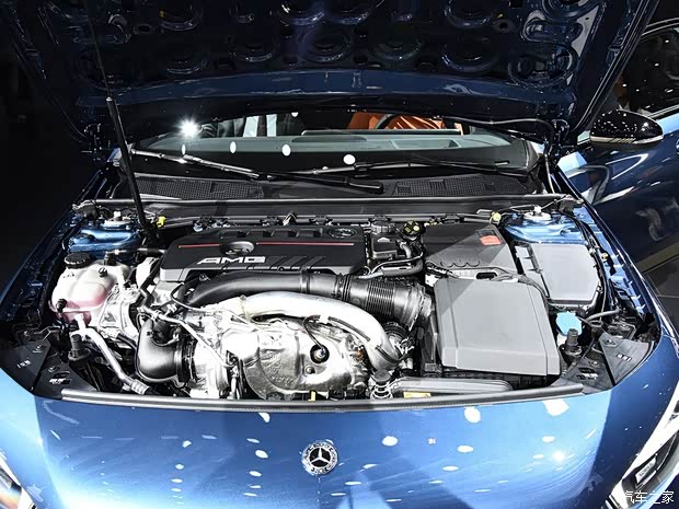 梅赛德斯-AMG 奔驰A级AMG(进口) 2019款 AMG A 35 4MATIC