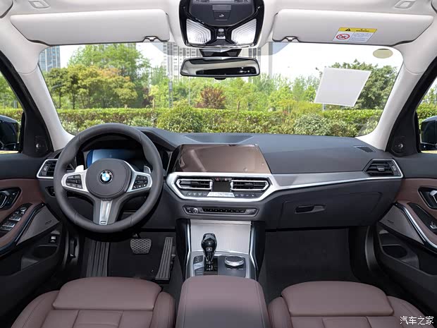 华晨宝马 宝马3系 2020款 改款 325i M运动曜夜套装