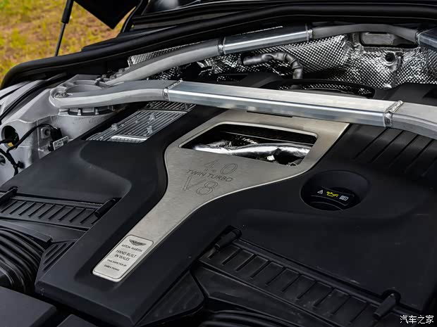 阿斯顿·马丁 阿斯顿·马丁DBX 2020款 4.0T V8