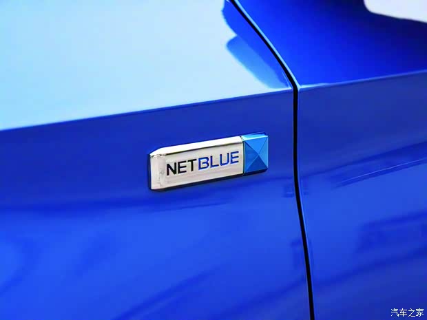 上汽集團(tuán) 名爵ZS 2018款 1.5L 手動(dòng)65寸巨幕天窗版