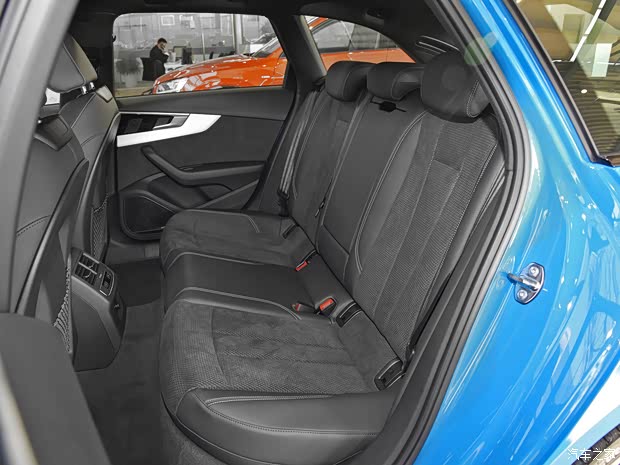 奥迪(进口) 奥迪A4(进口) 2021款 Avant 先锋派 40 TFSI 豪华动感型