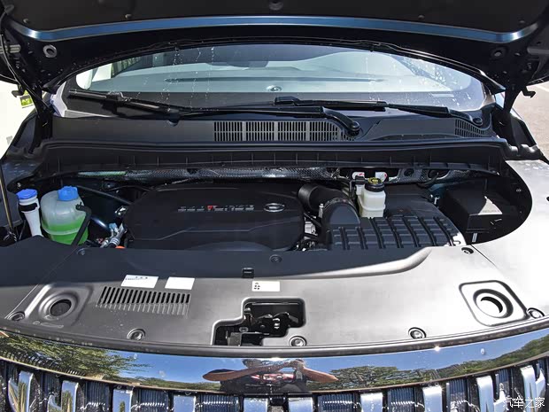 广汽乘用车 传祺GM8 2020款 大师版