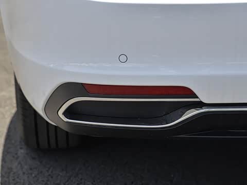 2019款 领军版 1.5L 手动向上互联型 国VI 2019款 领军版 1.5L 手动向上互联型 国VI