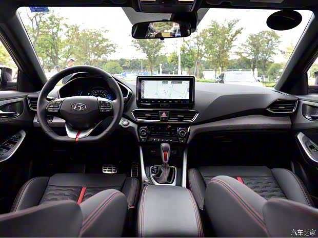 北京现代 菲斯塔 2019款 280TGDi 智尊版 北京现代 菲斯塔 2019款 280TGDi 智尊版