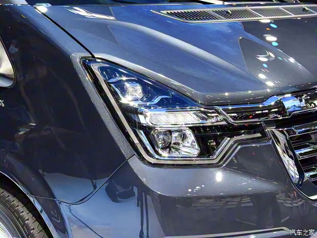 江铃福特 新世代全顺 2021款 2.2T Pro AMT豪华型客车长轴10-15座高顶国VI 江铃福特 新世代全顺 2021款 2.2T Pro AMT豪华型客车长轴10-15座高顶国VI