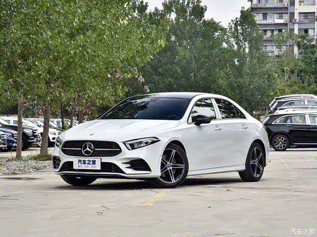 北京奔馳 奔馳A級 2020款 改款 A 220 L 4MATIC 運(yùn)動轎車