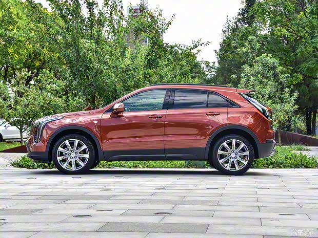 上汽通用凱迪拉克 凱迪拉克XT4 2018款 運(yùn)動(dòng)版