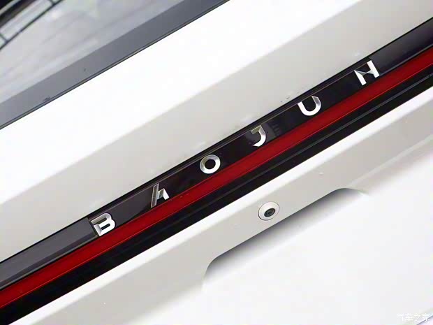 上汽通用五菱 新宝骏RC-5 2020款 1.5T 中配版