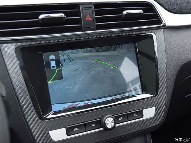 上汽集團(tuán) 名爵ZS 2018款 1.5L 手動(dòng)65寸巨幕天窗版